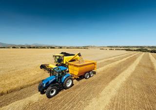 कंबाइन हार्वेस्टर New Holland TC5.90 ST5 