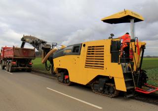 कोल्ड मिलिंग मशीन Bomag BM 1000/35