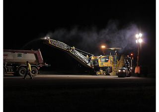 कोल्ड मिलिंग मशीन Caterpillar PM200 - 2,0M