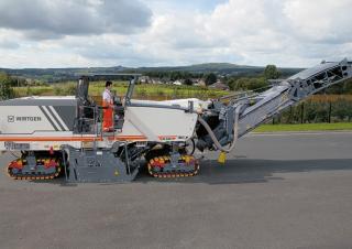 कोल्ड मिलिंग मशीन Wirtgen W 220 i