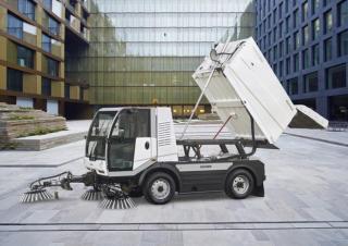 समर मेंटेनेंस इक्विपमेंट स्ट्रीट स्वीपर कॉम्पैक्ट स्वीपर Bucher-Schörling CityCat 5006