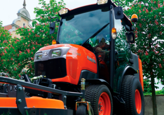 वाहन कॉम्पैक्ट यूटिलिटी ट्रैक्टर Kubota ST371-C