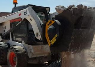 अटैचमेंट क्रेशर बकेट MB Crusher MB-L120 S2