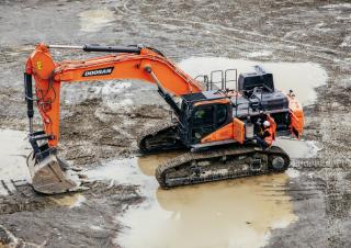 क्रॉलर एक्सकेवेटर Doosan DX530LC-7
