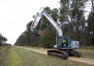क्रॉलर एक्सकेवेटर Kobelco SK 210 H LC 10E 