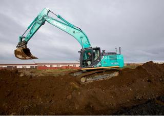 क्रॉलर एक्सकेवेटर Kobelco SK 260 LC 10E