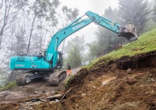 क्रॉलर एक्सकेवेटर Kobelco SK 260 NLC 10E