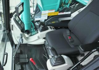 क्रॉलर एक्सकेवेटर Kobelco SK 300 NLC 10E