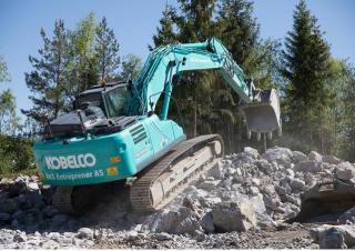 क्रॉलर एक्सकेवेटर Kobelco SK 300 NLC 10E