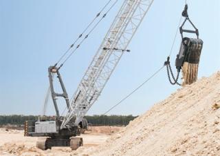 क्रॉलर क्रेन - लैटिस बूम Liebherr HS 8300