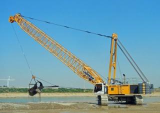 क्रॉलर क्रेन - लैटिस बूम Liebherr HS 895 HD