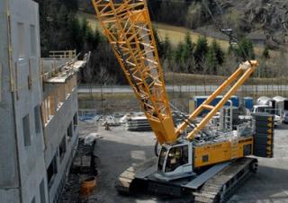 क्रॉलर क्रेन - लैटिस बूम Liebherr LR 1250
