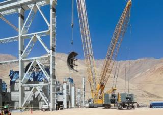 क्रॉलर क्रेन - लैटिस बूम Liebherr LR 1300 SX