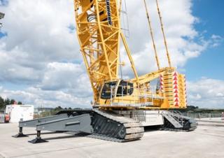 क्रॉलर क्रेन - लैटिस बूम Liebherr LR 1500