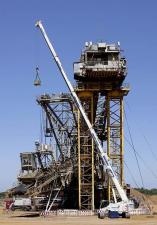 क्रॉलर क्रेन - टेलीस्कोपिक बूम Liebherr LTR 1060