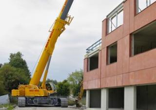 क्रॉलर क्रेन - टेलीस्कोपिक बूम Liebherr LTR 1220