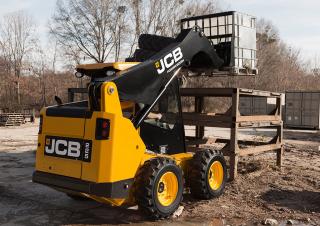 स्किड स्टीयर लोडर JCB 225