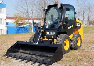 स्किड स्टीयर लोडर JCB 225