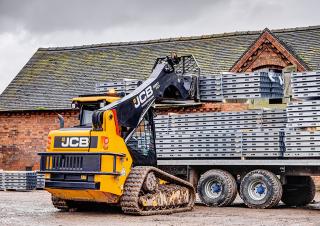 स्किड स्टीयर लोडर JCB 225T