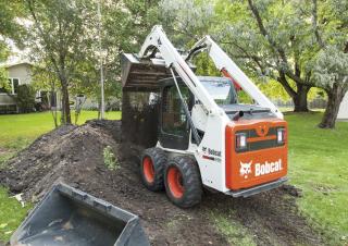 स्किड स्टीयर लोडर Bobcat 450 B