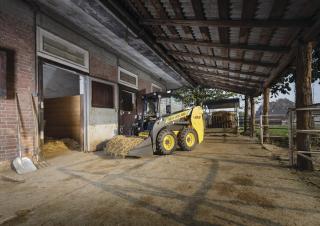 स्किड स्टीयर लोडर New Holland L213
