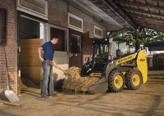 स्किड स्टीयर लोडर New Holland L213