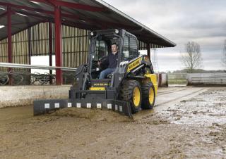 स्किड स्टीयर लोडर New Holland L220