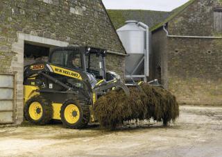 स्किड स्टीयर लोडर New Holland L220