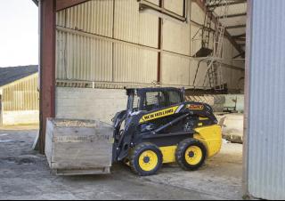 स्किड स्टीयर लोडर New Holland L220