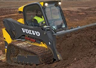 स्किड स्टीयर लोडर Volvo MCT125C