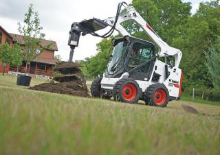स्किड स्टीयर लोडर Bobcat S590