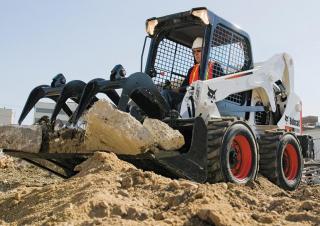 स्किड स्टीयर लोडर Bobcat S650