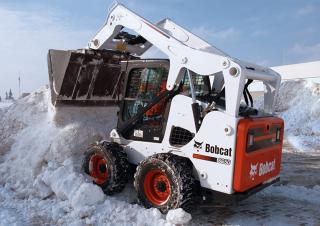 स्किड स्टीयर लोडर Bobcat S650