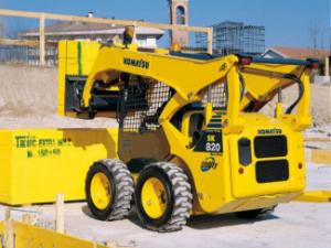 स्किड स्टीयर लोडर Komatsu SK820-5