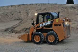 स्किड स्टीयर लोडर Case SR 150