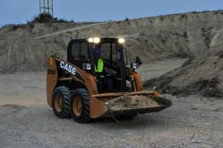 स्किड स्टीयर लोडर Case SR 150