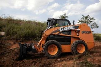 स्किड स्टीयर लोडर Case SR 220