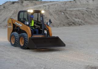 स्किड स्टीयर लोडर Case SR175