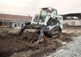स्किड स्टीयर लोडर Bobcat T450