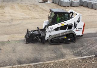 स्किड स्टीयर लोडर Bobcat T590