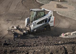 स्किड स्टीयर लोडर Bobcat T590