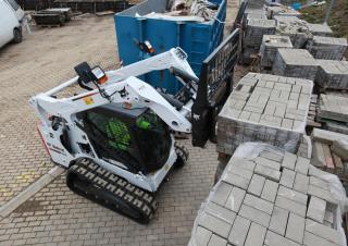 स्किड स्टीयर लोडर Bobcat T590