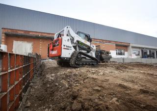 स्किड स्टीयर लोडर Bobcat T590