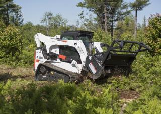 स्किड स्टीयर लोडर Bobcat T870