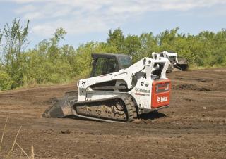 स्किड स्टीयर लोडर Bobcat T870
