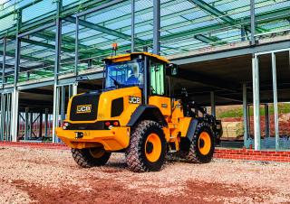 व्हील लोडर JCB 411 HT
