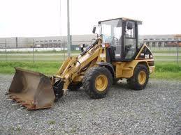 व्हील लोडर Caterpillar 906