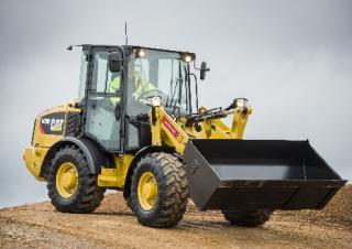व्हील लोडर Caterpillar 906M