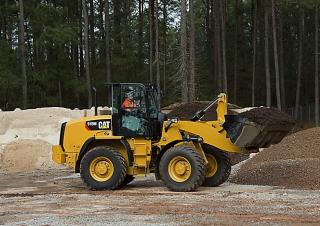 व्हील लोडर Caterpillar 918M