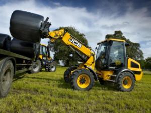 व्हील लोडर JCB TM 220 